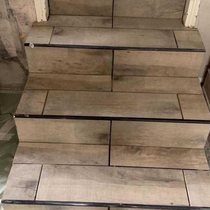 Rénovation de carrelage au sol à Saintes