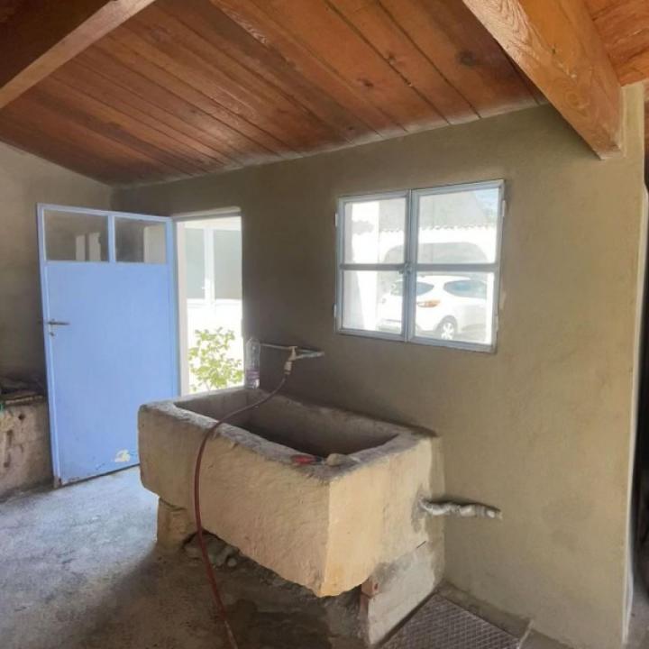 Rénovation de carrelage avec enduit au Gua